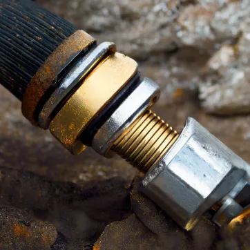 Hydraulic Interlock Hose Fitting Maintenance Tips for Harsh Environments